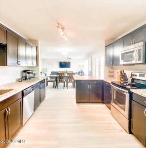 edgemont_kitchennew